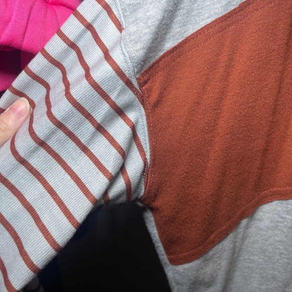 Women’s Gray and Rust Striped Long Sleeve Top - Picture 7 of 7